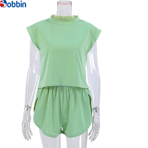 Ensemble de survêtement 2 pièces pour femme, style Hip Hop, avec logo personnalisé, pour l'été, manches courtes, 100% coton, séchage rapide, écologique, pour la gym et le fitness - Product Image 1