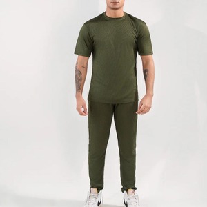 Survêtement d'été pour homme de haute qualité 100% coton - Séchage rapide et respirant, ensemble élégant pour l'entraînement et le jogging - Product Image 1