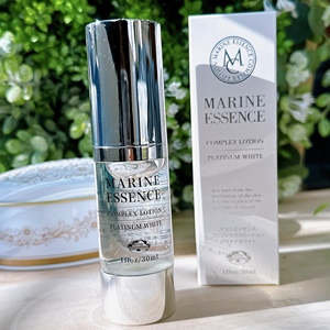 Lotion Cosmétique Éclaircissante Naturelle Très Vendue – Sérums Visage en Flacons pour Soins de la Peau - Product Image 4