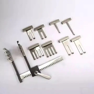 Juego de 10 Retractores Espinales de Acero Inoxidable, Herramientas Quirúrgicas Ortopédicas Manuales para Procedimientos de Cirugía de Columna Vertebral - Product Image 4