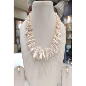Hermoso Juego de Collar y Aretes de Perlas de Imitación de Primera Calidad, Grado AA, Perlas Barrocas, 1 Hilera, Moderno, para Mujeres y Niñas, para Bodas - Product Image 1