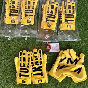 Customized Design American Football Gloves With Improved Grip Lightweight <b>Sticky</b> Custom Men American Football Gloves Hand Grips - Product Image 4