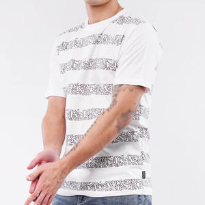 T-shirt graphique 100 % coton OEM pour homme, imprimé lignes abstraites, col rond, streetwear décontracté, marque privée, fournisseur en gros USA - Product Image 4