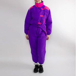 Chaqueta de Esquí con Capucha para Mujer, Diseño Personalizado en Color de Contraste, Precio Económico en Venta en Línea, Traje Deportivo Softshell Impermeable 10,000mm - Product Image 1