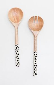 Última llegada: Juego de servidores de ensalada de diseño en esmalte con mango de madera natural impreso, cubiertos para servir ensalada a un precio muy bueno. - Product Image 3