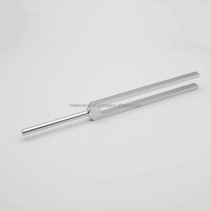 เมดิโวล์ฟ ส้อมเสียง 174Hz แบบไม่มีน้ำหนัก ผลิตจากอลูมิเนียมอัลลอยด์ ด้ามจับขนาด 6 ซม./9 ซม. ได้รับมาตรฐาน CE ISO รับผลิตแบบ OEM ODM ขายส่ง อุปกรณ์ผ่าตัดทั่วไป รุ่นต่างๆ - Product Image 2