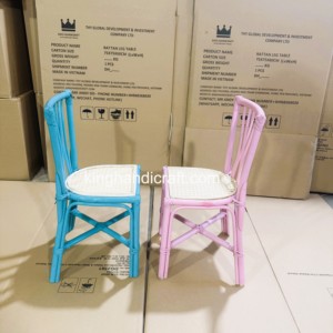 Chaises en rotin faites à la main pour enfants, idéales pour la location événementielle, les anniversaires, les mariages, les fêtes, la décoration de crèches bohèmes et les photobooths. - Product Image 2