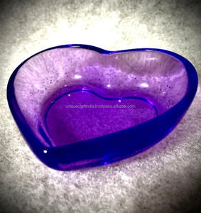 Bol de service décoratif en résine en forme de cœur-Bol de service poli pour la décoration de table d'hôtel pour la nourriture et le saladier - Product Image 3