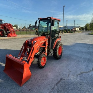 Nuevo Tractor Kubota LX2610 4WD con Cortadora, Retroexcavadora y Cargador Frontal, Motor de 2 Tiempos, Listo para Enviar - Product Image 3