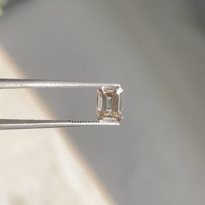 Diamante de laboratorio de color champán de corte geométrico de 1.05 quilates para la fabricación de joyas, diamante de laboratorio de color esmeralda de fantasía, fabricante de diamantes de laboratorio en India. - Product Image 3