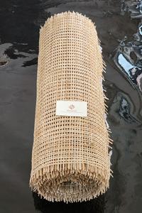 Rollo de Mimbre Sintético Diseñado para Fabricantes de Muebles y Talleres de Interiores que Requieren Material Flexible de Panel de Mimbre - Product Image 2