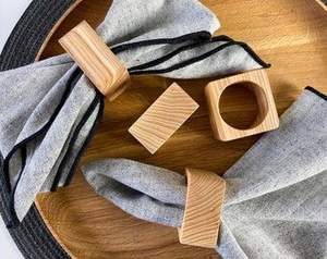 Lot de 4 Anneaux de Serviette en Bois Style Ferme Élégant, Finition Naturelle, Bois Massif, Écologique et Durable pour Fêtes, Mariages et Décoration Intérieure - Product Image 2