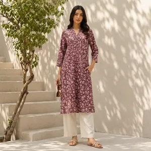 Kurti pour femmes, imprimé floral marron, col en V, manches longues, coupe droite, tunique ethnique longue, décontractée, élégante, confortable, à porter au quotidien - Product Image 1