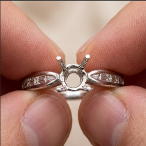 โรงงานโดยตรงแฟชั่นเครื่องประดับ 18 พันทองคําขาวทอง vvs เพชรรอบ Mount 0.50cts ศูนย์กึ่ง Mount แหวนหมั้นสําหรับสตรี - Product Image 1