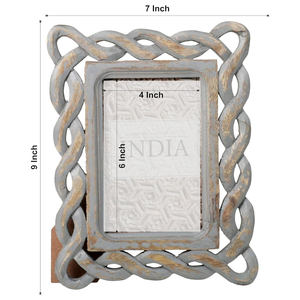 Cadre photo moderne en bois massif, design minimaliste, pour affichage sur table ou bureau, pour une décoration contemporaine - Product Image 3