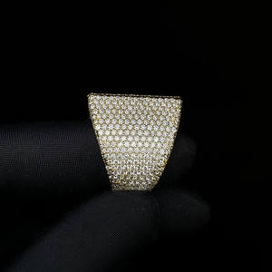 Bague Initiale Unisexe en Argent Sterling 925 avec Moissanite Diamantée Taille Baguette et Ronde Effet Givré, Style Hip Hop, pour Fiançailles et Anniversaire - Product Image 3