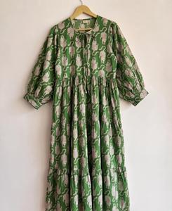 Green Animal Print Maxi <b>Dress</b> With Puff Sleeves Loose <b>Boho</b> Style Turn-down Collar Tiered Hem <b>Summer</b> Casual <b>Dress</b> - Product Image 4