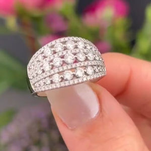 Anillo de banda ancha con diamante de corte redondo de moissanita para mujer, plata 925 original con baño de rodio, regalo de propuesta de matrimonio, joyería nupcial. - Product Image 1