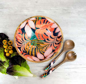 Ensemble de service à salade en bois rustique écologique fait à la main Ustensiles de cuisine naturels avec artisanat artisanal comprenant un bol et une cuillère - Product Image 1