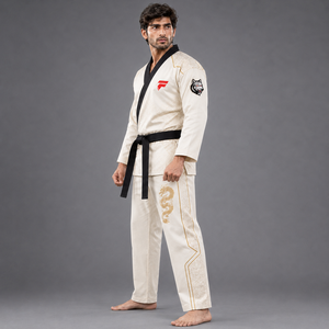 Combinaison de taekwondo légère à double V offrant un confort, une agilité et des performances durables pendant l'entraînement - Product Image 3