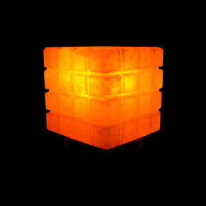 Lampe en sel de roche de l'Himalaya géométrique, cristal naturel, lumière décorative de table, chambre à coucher, bureau, éclairage intérieur à lumière douce et chaude - Product Image 1