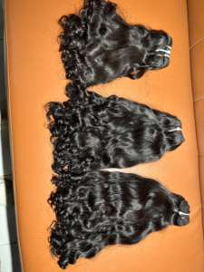 Extensiones de Cabello Humano 100% Real, Doble Trama a Máquina, Rizado y Voluminoso, Doble Trama, Calidad India: no es un modelo permanente - Product Image 3