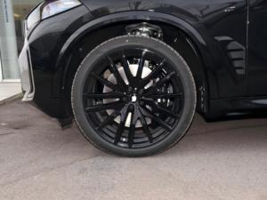 Cerchi Originali Xywheel <span class=keywords><strong>22</strong></span> Pollici Neri 36119882610/36119882611 9.5J <span class=keywords><strong>X</strong></span> <span class=keywords><strong>22</strong></span> ET37/10.5JX <span class=keywords><strong>22</strong></span> ET43 OEM per BMW 742M X5 X6 G05 G06 - Product Image 5