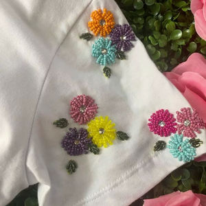Parche bordado con cuentas de cristal florales al mejor precio, hecho a mano, multicolor, aplique de cuentas de cristal para manga de camiseta o prenda. - Product Image 1