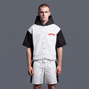 Conjunto de Chaqueta y Pantalones Cortos de Nailon Personalizados OEM, Ligeros, al por Mayor, Fabricante, Logotipo Impreso DTF Personalizado, Ropa Deportiva para Hombre - Product Image 4