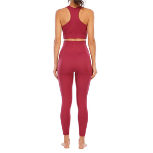 Ensemble de yoga 2 pièces pour femmes disponible auprès d'un fournisseur en gros pour les marchés mondiaux, avec une qualité de couture latérale de qualité supérieure pour l'exportation. - Product Image 2