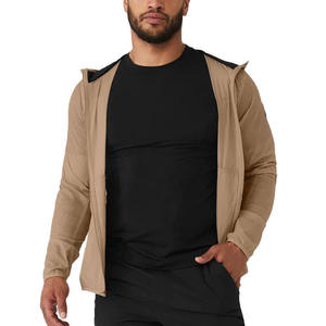 Veste coupe-vent à capuche pour homme, vert clair, fermeture éclair, fine, sportive, pour le printemps et les activités de plein air - Product Image 3