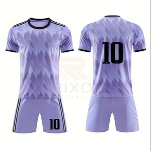 Conjunto de Uniforme de Fútbol Unisex para Adultos, 100% Poliéster, Cuello Redondo, Manga Corta, Diseño Sólido, Teñido, Secado Rápido, Logotipo Frontal - Product Image 2