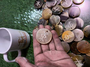 Juego de runas vikingas de 24 piezas con cuerno de buey y cuerno de búfalo, concha pulida, estilo náutico y floral para entusiastas - Product Image 5