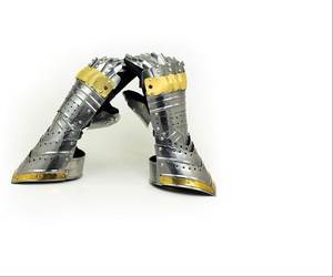 Guantes de Armadura Metálica Pulida Lord Roman - Product Image 4