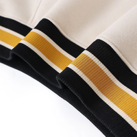 Sweat-shirt à col rond personnalisé Alpha Neutral Crest Chenille pour les clubs universitaires en gros, broderie de logo personnalisée, fourniture OEM