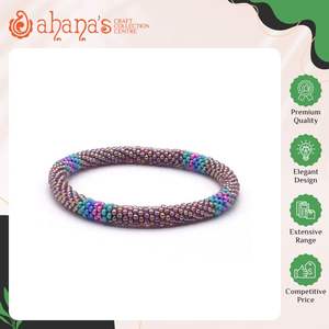 Fournisseur leader vendant des bracelets en perles de verre pour femmes Ahana, design élégant, tendance, multicolores, faits à la main, à bas prix - Product Image 2