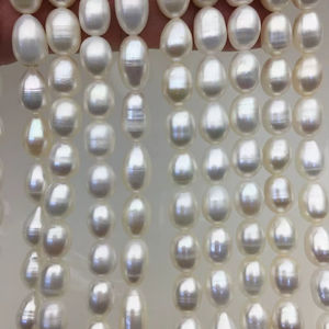 Perles de riz d'eau douce blanches cultivées 7-10mm en brin lâche pour la fabrication de bijoux, vente en gros, surface lisse - Product Image 1