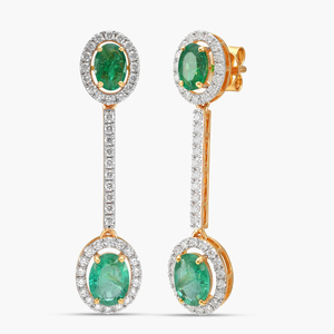 Pendientes Clásicos Chapados en Oro de 18K con Piedras Verdes de Corte Esmeralda y Diamantes Redondos de Corte Brillante, Joyería para Mujer - Product Image 1