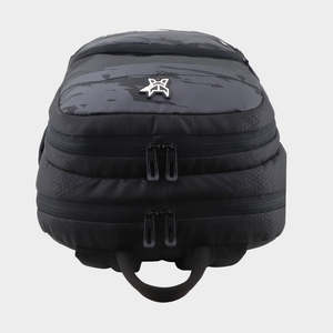 กระเป๋าเป้สะพายหลังกันน้ำ Arctic Fox Troop ขนาด 17 นิ้ว ทำจากผ้า Oxford Nylon ปิดด้วยซิป มีพอร์ต USB ดีไซน์มินิมอล ความจุ 20-39 ลิตร เหมาะสำหรับการเดินทางและการใช้งานประจำวัน - Product Image 5