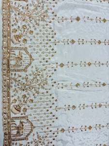 Tissu en soie crêpe naturelle de qualité supérieure, lourdement brodé de perles, pour robe de mariée Lehenga, disponible à bon prix. - Product Image 3