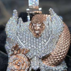 Colgante de Calavera de Plata 925 con Moissanita, Chapado en Oro, Microincrustaciones, Corte Brillante Redondo, Joyería Hip Hop - Product Image 4
