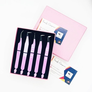 Pinzas para Pestañas Somofy Enterprises de Acero Inoxidable con Punta Suave, Juego de Precisión, Caja con Logotipo Personalizado, 10 mm, Agarre Perfecto, Recubiertas de Papel - Product Image 3