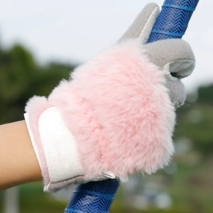 ถุงมือกอล์ฟผู้ชายสีดำหนังแกะ Cabretta คุณภาพส่ง พร้อมบริการปรับแต่งเพื่อความสบาย ระบายอากาศได้ดี จับกระชับมือ เหมาะสำหรับเล่นกีฬา - Product Image 4