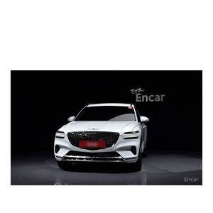 Genesis GV70 2.5T Gasolina AWD con Caja de Cambios Automática y Asientos de Cuero, Volante a la Izquierda, Cámara Trasera - Marzo 2024, 9,798 km - Product Image 3