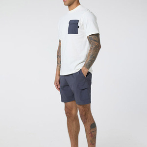 Ensemble été homme prêt pour les vacances : polo à manches courtes et short assorti, tissu respirant et doux, style smart casual - Product Image 4