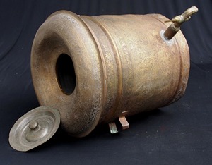 Dispensador de agua vintage hecho a mano de cobre con tapa y grifo, de gran capacidad para uso doméstico. - Product Image 6