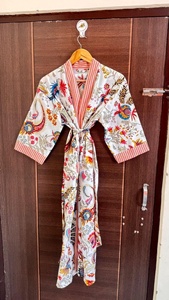 Hermoso Kimono de Algodón Estampado a Mano con Diseño Floral, Ropa de Dormir Cómoda, Bata, Pareo para Bikini, Venta al por Mayor OEM - Product Image 3