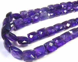 Cuentas de Amatista Púrpura de Primera Calidad Gems Valley, Tira de 18 Pulgadas, Amatista Brasileña Natural Facetada de 6-10 mm, Taladrado al Centro, Forma Baguette - Product Image 2