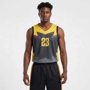 Maillot de basket-ball personnalisé sublimé noir et jaune sans manches col en V coupe athlétique adulte séchage rapide uniforme d'équipe avec le numéro 23 - Product Image 4