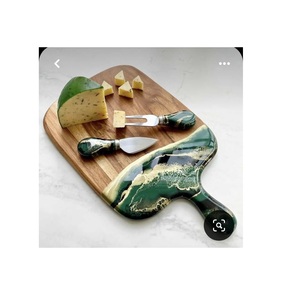 Tabla de Cortar Rectangular de Madera y Resina Hecha a Mano, Diseño Imperial, 1.5 cm de Grosor, Apta para Lavavajillas - Product Image 3
